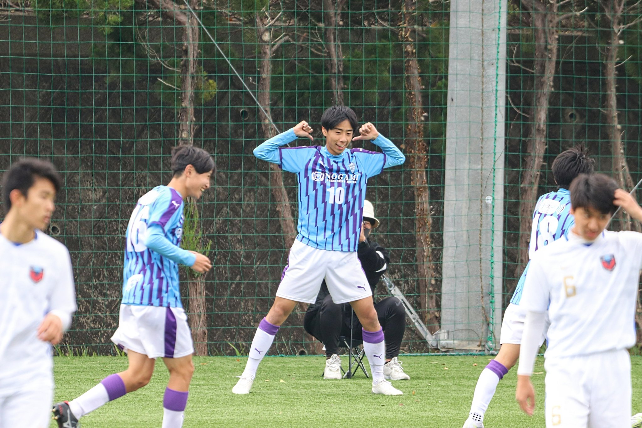 ぶんちゃん 高円宮杯 Jfa U 18 サッカーリーグ21福岡 飯塚１２ー０八幡 ３前半０ ９後半０ 得点 平井 油山カメリア 村越 Esporte藤沢 2 安藤 ボアソルテf飯塚 池田 Liens 2 梅野 油山カメリア 中隈 オリエント 松尾 Juntos 高尾 ヴェントノーバ 菊