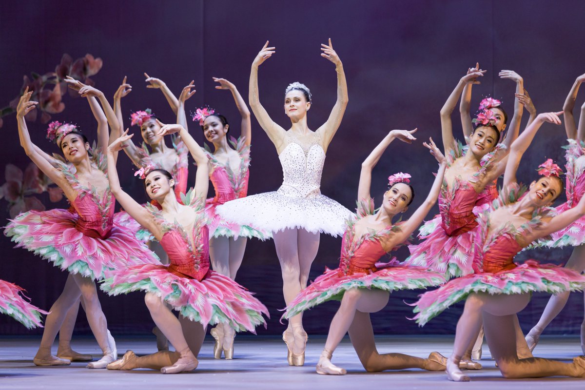 We’re the talk of the town! The curtains finally opened on the world premiere of Septime Webre's #TheNutcracker, and it received a roaring standing ovation from our amazing audience!

Title Sponsor 
China Everbright Ltd. 

#HKBTheNutcracker
#HongKongBallet #HKBallet #Ballet