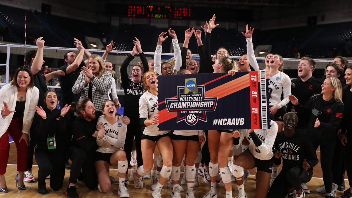 LouisvilleVB's tweet photo. GOOD, GOOD MORNING! 🤩

#GoCards x #NCAAVB https://t.co/JvWA6x865e
