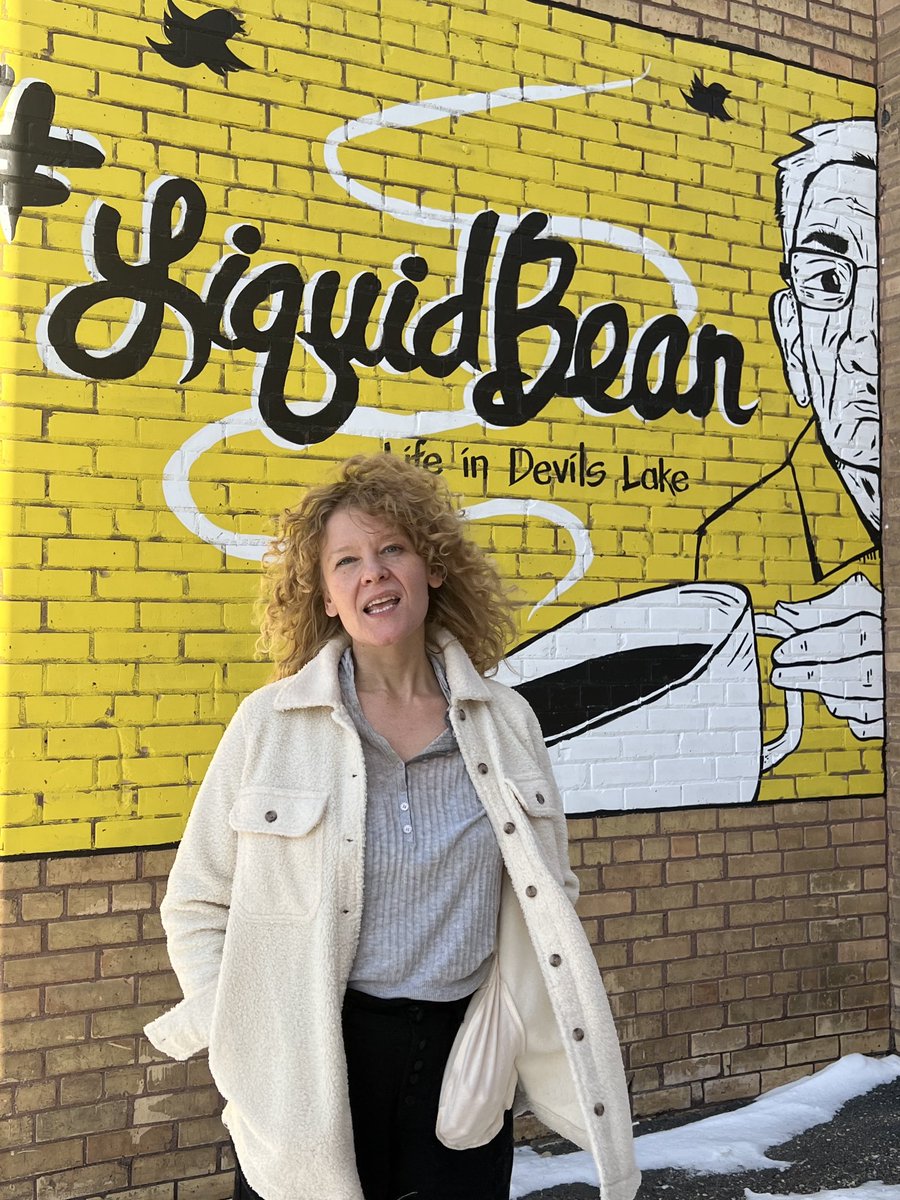 dvl1598's tweet photo. Saturday at the Bean #liquidbean https://t.co/BqlGiPAk1U