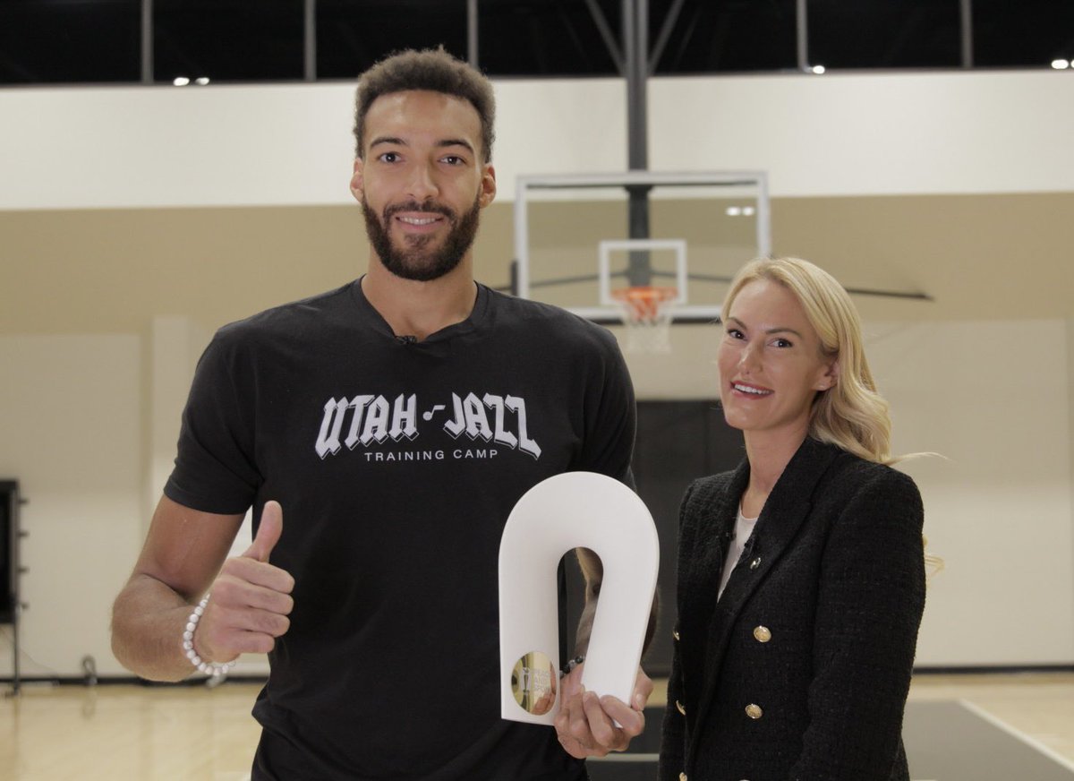 Congratulations to the exceptional NBA player @rudygobert27 and founder of the #RudysKidsFoundation for his appointment as “Champion for Peace of the Year” during the 2021 @peaceandsport Awards. Watch the video youtu.be/ELbAyykRfFw! #psawards2021
#BePartOfWhatMatters