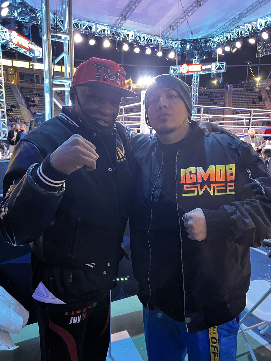 ZENAPRCHAMP's tweet photo. that’s what’s up #IGMOB #Mayweather #Boxing @xxIGotMyOwnBack #designer #Legends #champions you see #SaturdayThoughts https://t.co/iZzpvntLo0