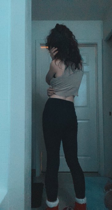 Please be different https://t.co/JcUHtnvHsX<a href="/tag/newprofilepic"class="tags"><span>#newprofilepic</span></a>