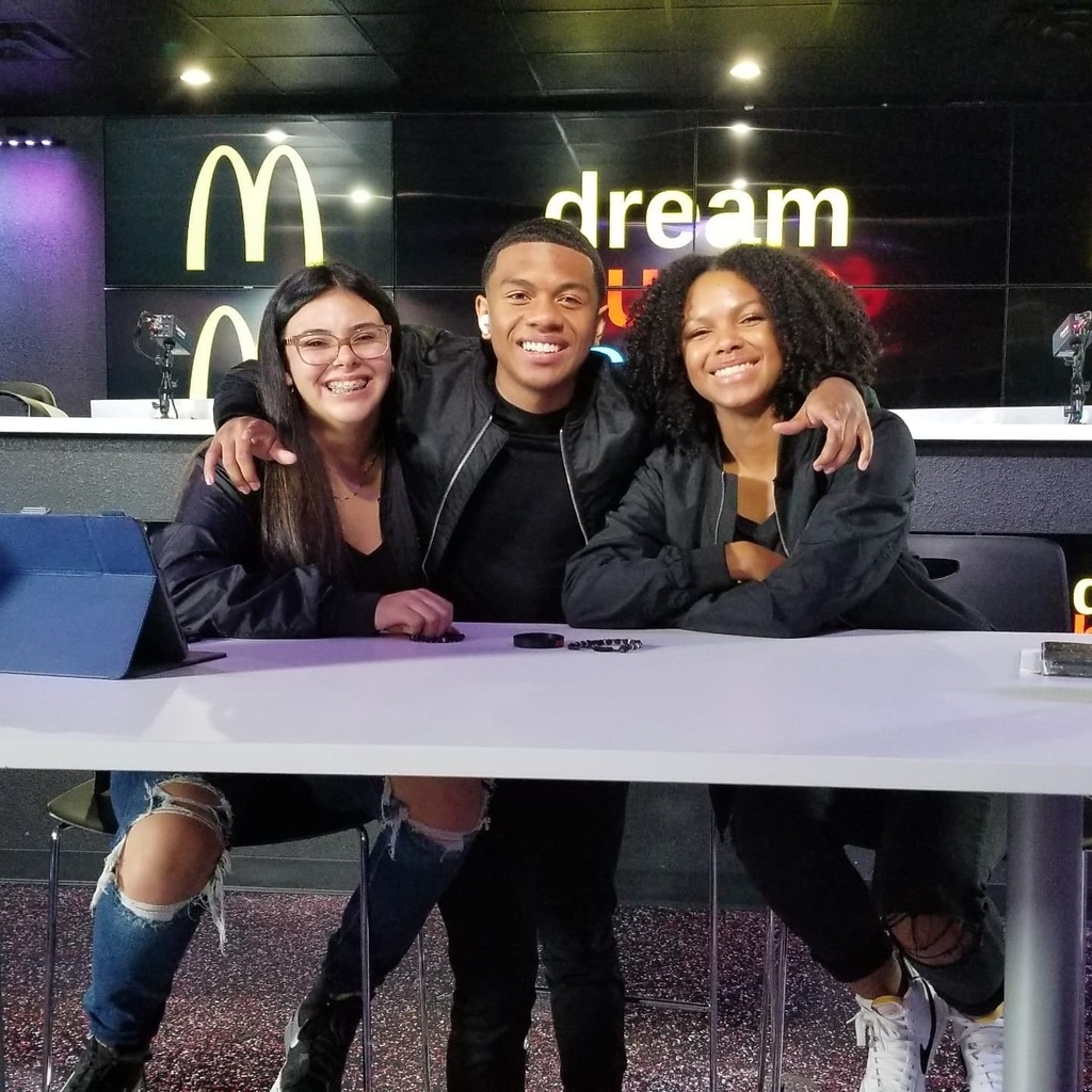dreamhustlecode's tweet photo. Only "Rock" with a Team that truly wants to "Rock" with you!!! "Hustle 101"!!!

#TheSquad 
#Building 
#TeamWorkMakingTheDreamWork https://t.co/2JWur1TMvP https://t.co/4D7OMdnuVL