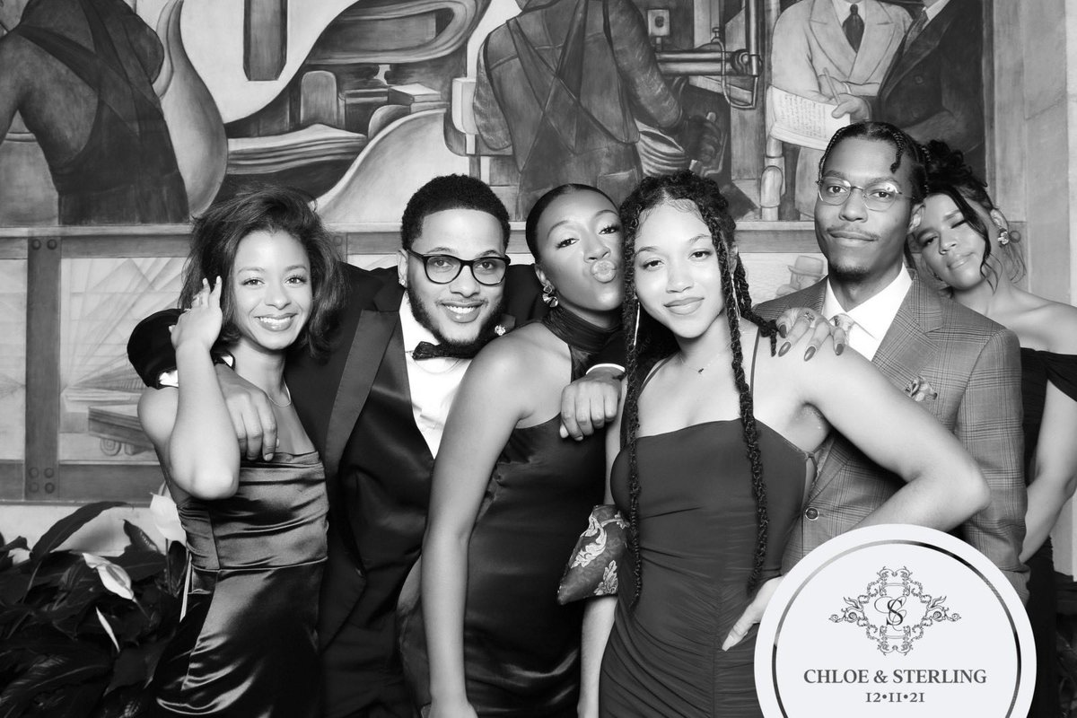 chnczy's tweet photo. wedding szn #chling https://t.co/56DNBYGTYz
