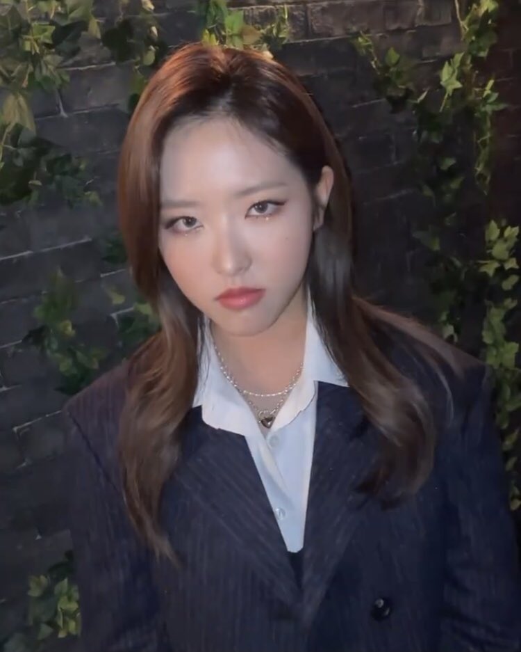 low quality hyeju (@hyelqs) on Twitter photo 
