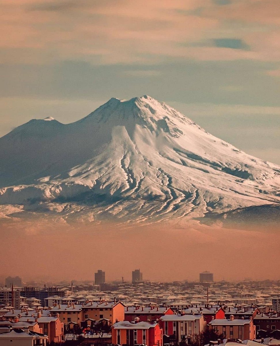 Hayırlı sabahlar Türkiye'm
Aksaray Hasandağı 

📷 anadolugram