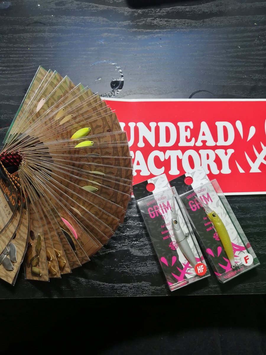 BoA_ABU's tweet photo. 全色全グラムう2枚づつ買っちゃいました！
実釣が楽しみだ！

水間さん色々ありがとうございました😊🙏

#アンデッドファクトリー
#HAZARDEX https://t.co/7QMdnq3pjx