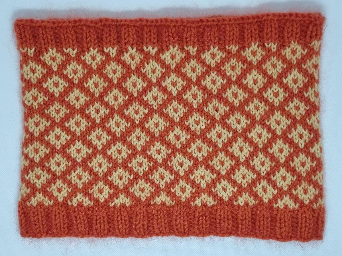 knitlikegranny's tweet image. My first stranded colorwork project!! 😍 A cowl made with Wool and Kid mohair/silk. Three different yarns by Knit Picks. High Desert &amp;amp; Aloft for the orange section held together and Wool of The Andes for the yellow section. #knitting #strandedcolorwork