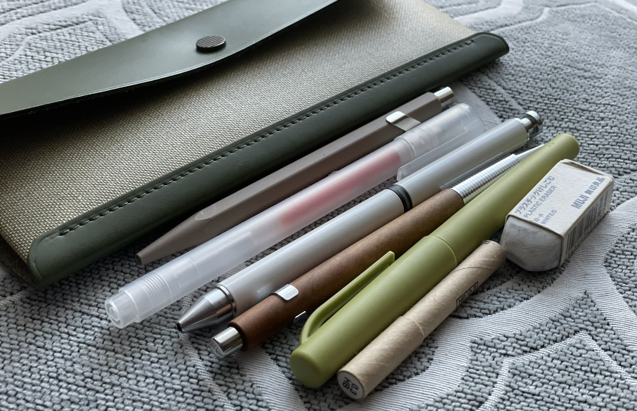 ポスタルコ スナップペンケース グリーン