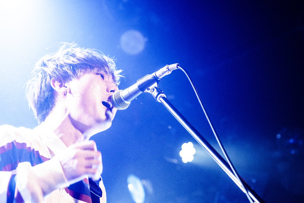 Blue_kara27's tweet photo. 【 LIVE Photo 📷💐 】

ブルーから。vol.10 - 4周年イベント -
in 下北沢MOSAiC

CULTURES!!!

Photo by @inagakiruriko

無料配信ライブはコチラ
https://t.co/jesvjks6zT https://t.co/N1LMTRagqc