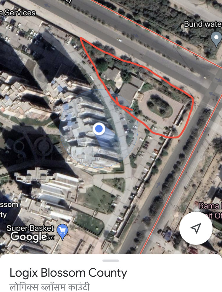 ⁦<a href="/CeoNoida/">CEO, NOIDA Authority</a>⁩ ⁦⁦<a href="/myogiadityanath/">Yogi Adityanath</a>⁩⁦<a href="/myogioffice/">Yogi Adityanath Office</a>⁩ विगत कई वर्षों से Logix blossom County के लोग संलग्न फ़ोटो साझा कर builder के द्वारा society के comm area में किए गये encroachment को आपके सज्ञान में ला रहे है पर आपके तरफ़ से अभी तक कोई करवाई नही हुई है।कृपा करें