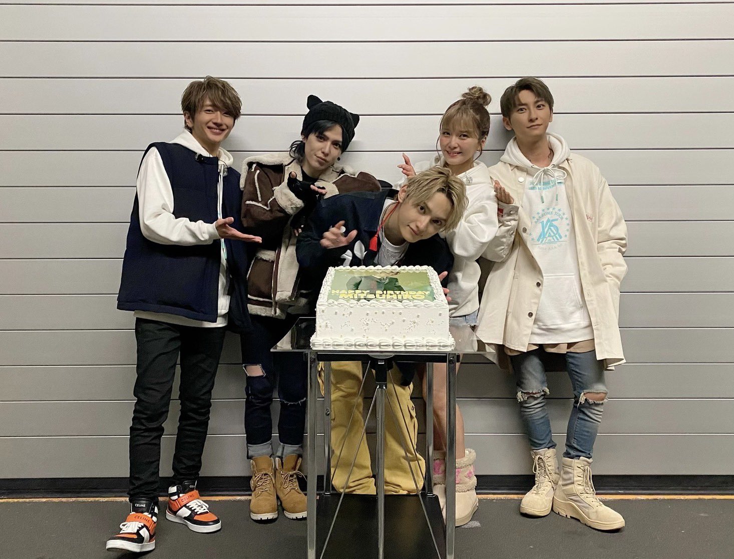 Sky Hi a 東京ドーム二日目ありがとうございました Amp 誕生日のお祝いもありがとう T Co 22xfktkynd Twitter