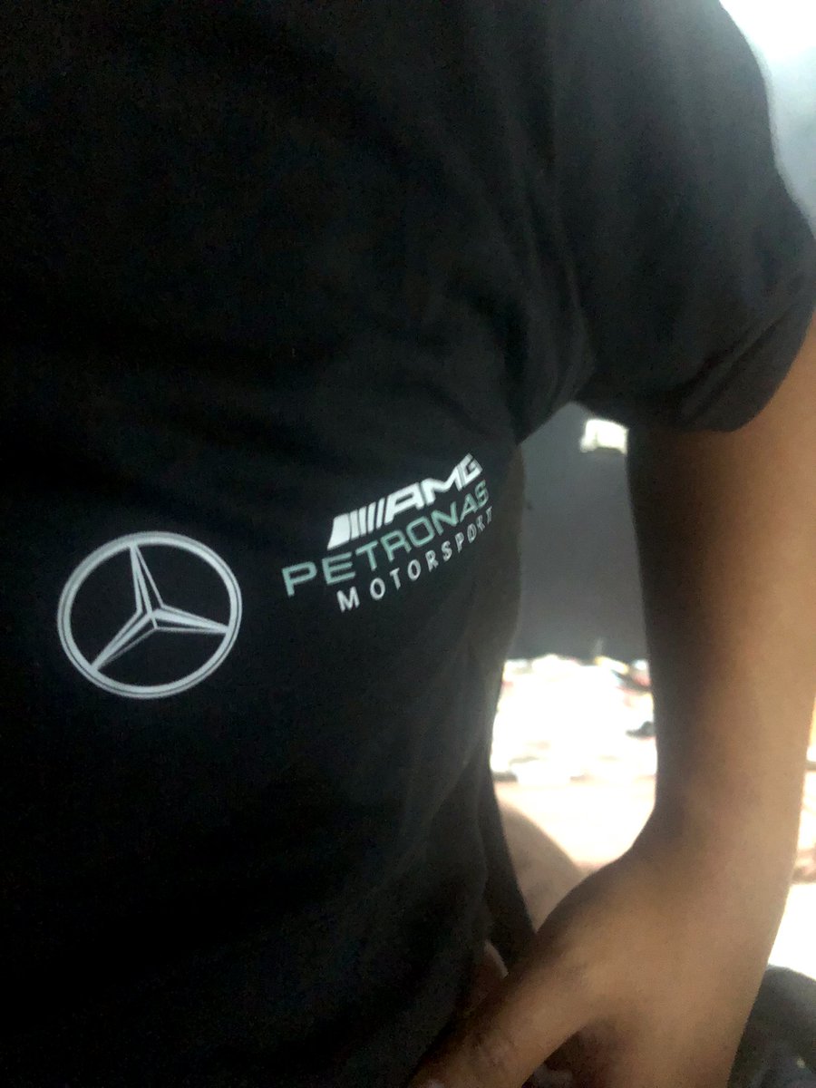 jayrblls's tweet photo. Prepared tayo ngayong end season #f1 https://t.co/hQLo9rnmkj