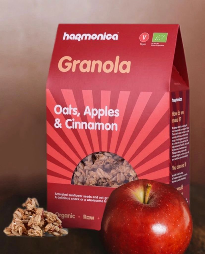 جرانولا مع الشوفان،التفاح و القرفة 🍎🍏

#نباتي #صحي #عضوي #الرياض  #السعودية #الخبر  #اختار_صح
#riyadh #glutenfree #khobar #
 #صحي  #صحة 
#جمال #الجمال_الحقيقي #jeddah #healthyfood #riyadh #ksa