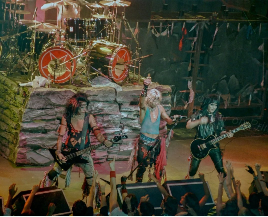 Pittsburgh 1984
<a href="/NikkiSixx/">📷</a> <a href="/thevinceneil/">Vince Neil</a> <a href="/mrmickmars/">Mick Mars</a>