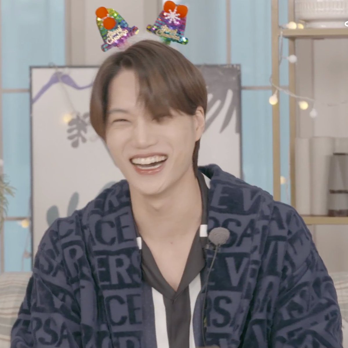 jonginsmiling's tweet photo. talking about kloor makes him so happy 🥺 https://t.co/QkDJG1o5Ge