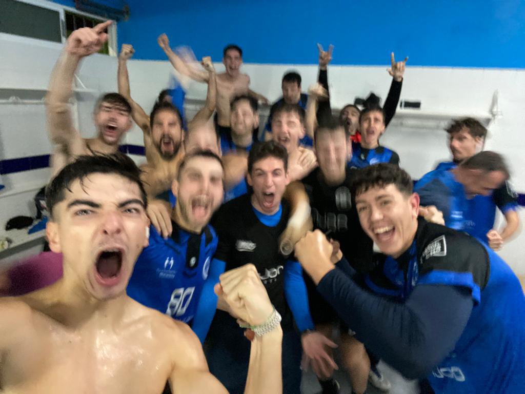 daguilarmar's tweet photo. #estostios #thisguys #handball #balonmano consiguen los primeros 2 puntos ✌🏻 después de estar varios partidos haciéndolo bien y compitiendo. Volvería a meterme en el barco con vosotros @BmMaracena #36puntos https://t.co/QIUR4IrNkh