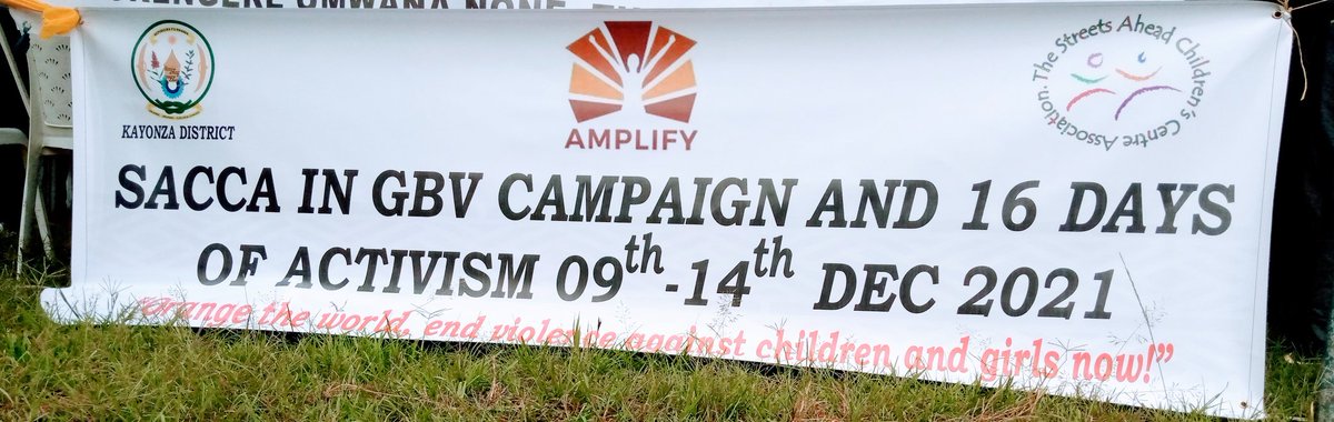 SACCA_Rwanda's tweet image. @MukamuyenziV Director of @SACCA_Rwanda  with girls from #livelihoodProject of @WJRelief  and children early morning in #carfreeday with @KayonzaDistrict that will followed by campaign of #endViolenceagainstchildandgirl organized by SACCA don't miss next activities 🏁🏁🏁