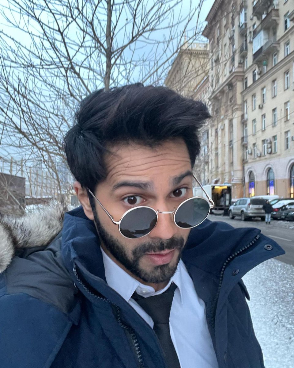 MrsVARUNDaOne's tweet photo. @Varun_dvn In #Moscow For #JJJ Shooting 🥰❤️
Why So Hot 🔥 https://t.co/bUhdEevpDs