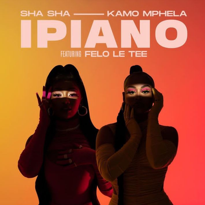 that_nigga_gb's tweet photo. I think I'm in love, have y'all checked out this hot track 🔥🔥🔥 by the queen of amapiano @ShaShaOfficial_  @KamoMphela_ @Ntanzii  #ipiano #Amapiano https://t.co/bUUrtExWup
