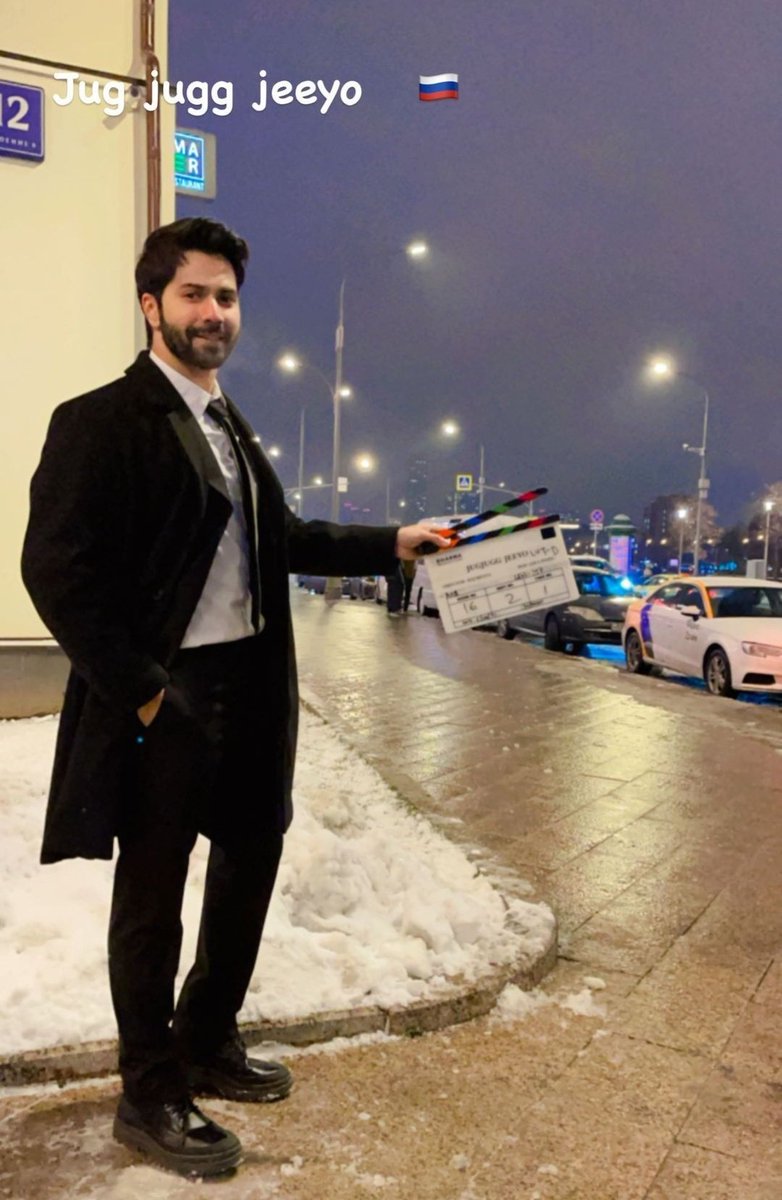 MrsVARUNDaOne's tweet photo. #Moscow Vibes 🥰🔥
Waiting For #JJJ 😍😘❤️
@Varun_dvn Haaaaayyyyyeeeeeeeeee Saaaaarrrrrdddddiiiiiiiiii 🤣😂🤣 https://t.co/sTppBHYAnH