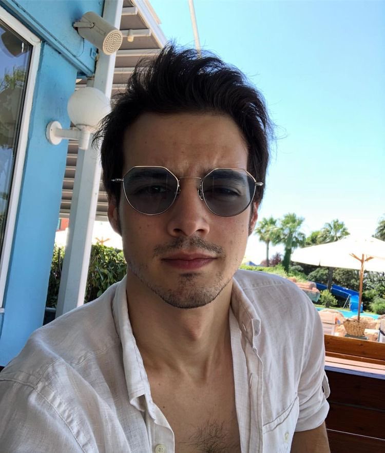 Mert yazicioglu. Mert yazicioglu. Мерт языджыоглу махир. Мерт языджыоглу инстаграмм. Мерт языджыоглу фото.