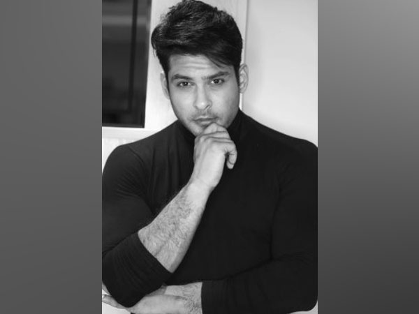 ani_digital's tweet photo. 'Wish you abundance of happiness in heaven': Fans remember Sidharth Shukla on 41st birth anniversary

Read @ANI Story | https://t.co/fazouHsQcd
#SidharthShukla #birthdaywishes https://t.co/QEYPCFcicl