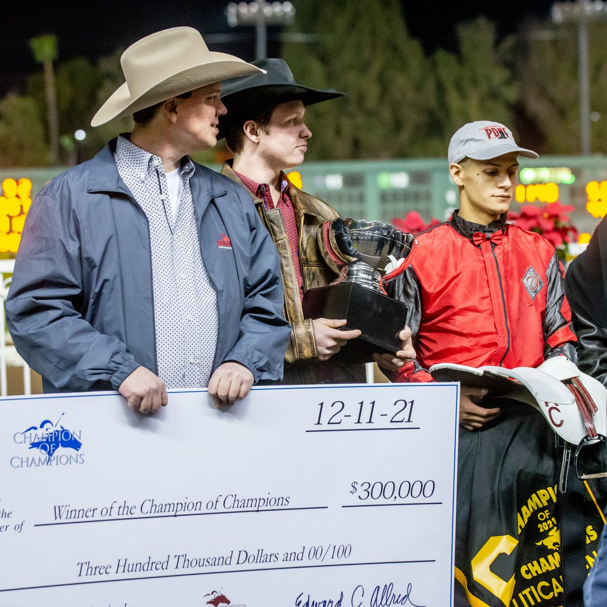 losalracing's tweet image. Images of the Champion of Champions winner APOLLITICAL PENCE. Winning owner and breeder Dunn Ranch. Winning trainer Monty Arrossa and winning jockey Armando Cervantes.