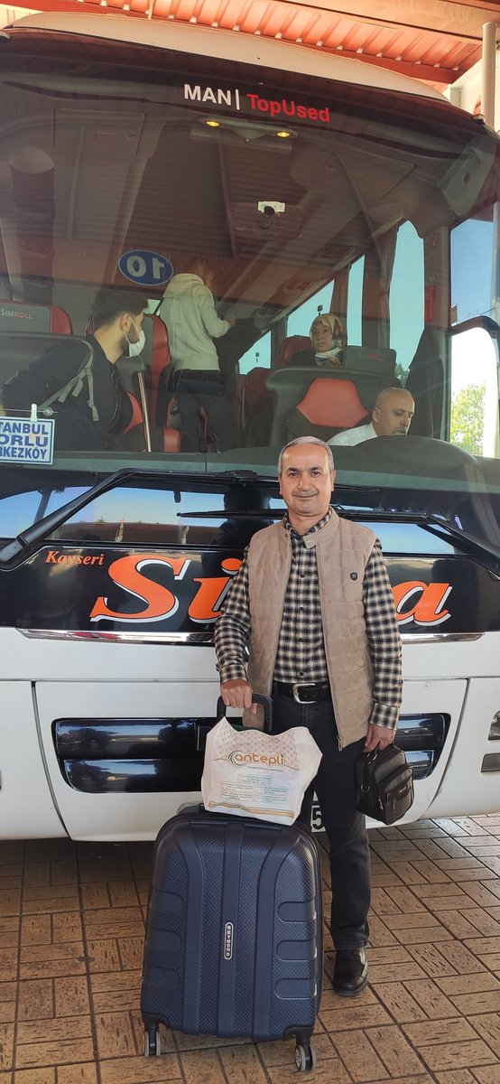 CumaBULUT79 (@cbulut79) on Twitter photo Bize yol gözüktü...
O zaman yolculuk başlasın...
Küçük Prensesimiz ve ben... 
Hayırlı yolculuklar olması dileğiyle...
Mutlu pazarlar...
🇹🇷🎉🖐️🎉🧿🎉🖐️🎉🇹🇷
Cuma BULUT
Sınıf Öğretmeni
15 Temmuz Şehitleri İlkokulu Bize yol gözüktü...
O zaman yolculuk başlasın...
Küçük Prensesimiz ve ben... 
Hayırlı yolculuklar olması dileğiyle...
Mutlu pazarlar...
🇹🇷🎉🖐️🎉🧿🎉🖐️🎉🇹🇷
Cuma BULUT
Sınıf Öğretmeni
15 Temmuz Şehitleri İlkokulu