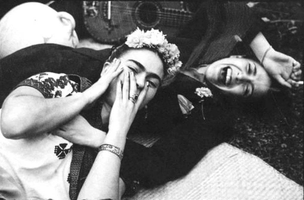 Artist Frida Kahlo with her lover, singer Chavela Vargas, 1945 #WomensArt #400K