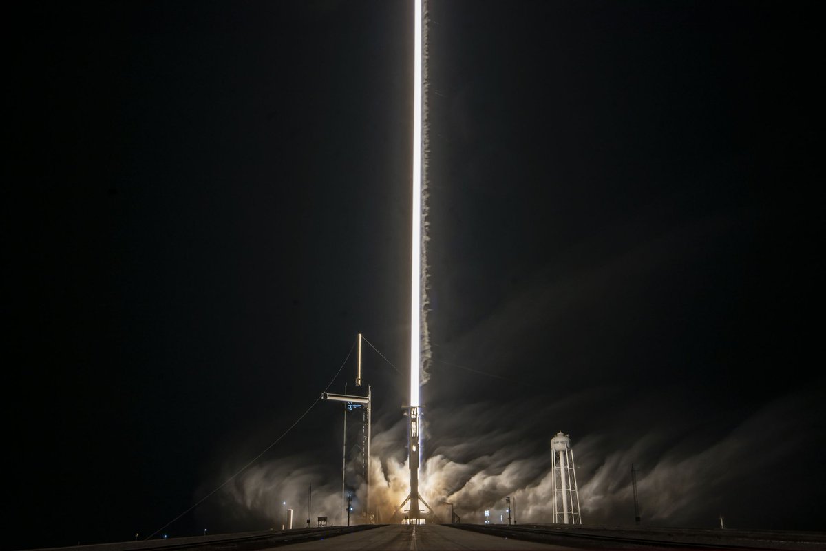 EnggKatta's tweet photo. Photos from Falcon 9 launch of NASA's IXPE mission. #SpaceX #IXPE https://t.co/aTtVlnQIum