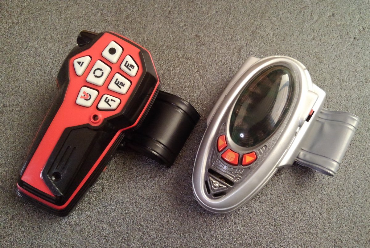 ☆未来戦隊タイムレンジャー『クロノチェンジャー＆ブイコマンダー』()