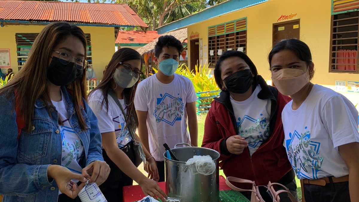 laligaatenista's tweet photo. SILIP: Narito ang ilang mga larawang-kuha mula sa Outreach Program na isinagawa noong ika-4 ng Disyembre, 2021 kaugnay ang pagdiriwang ng John Chambers' Music and Arts Festival 2021. https://t.co/mbyH9LbqKp