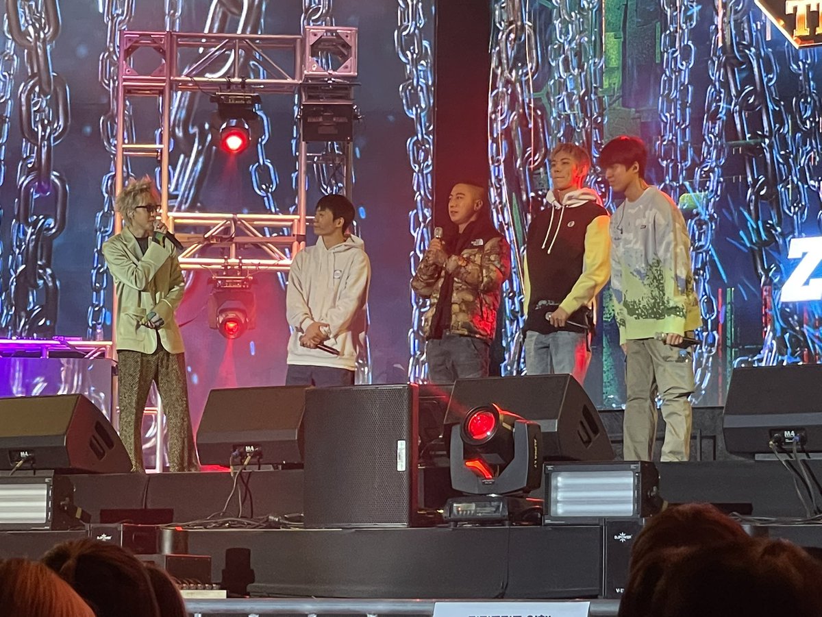 tjdgml0625's tweet photo. 옹기종기 티슬라팀 https://t.co/g3eymKYAna