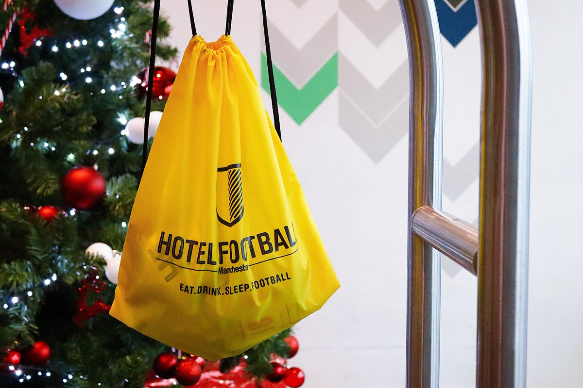 hotelfootballuk's tweet image. Day 12 of 24. Today’s prize is a little bit of a surprise… 👀 Take part in our giveaway for a chance to win a mysterious goodie bag filled with all of your HF favourites.

All you have to do is to follow @hotelfootballuk, like &amp;amp; retweet! #HFChristmasCountdown 🎅🏻 

Good luck!🤞🏻