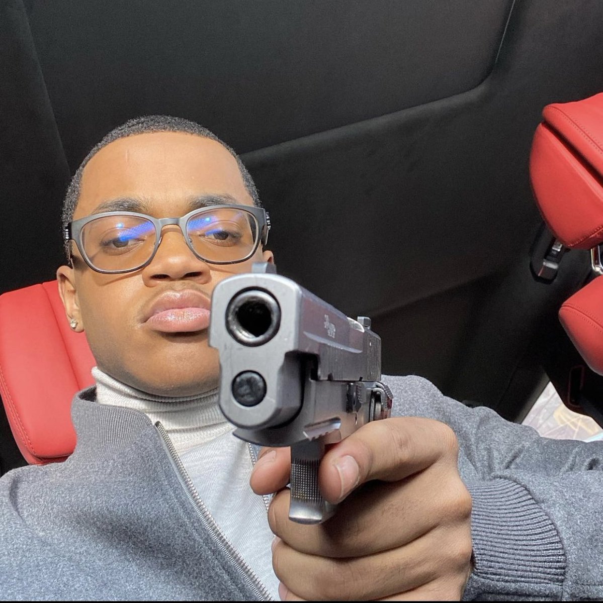 The last thing Lauren gonna see when she giving Tariq head #PowerGhost