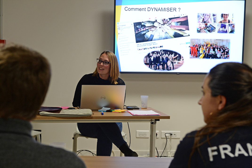 La #formation à la JCEF ? C’est donner toutes les clés à des jeunes motivés afin qu’ils puissent gagner en responsabilités associatives, grâce à l’action et à l’acquisition de compétences transposables dans une vie pro et perso. En savoir plus  👉 bit.ly/3xe5njV