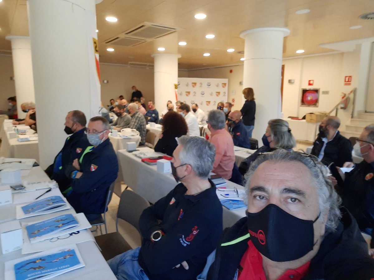cristalsub's tweet photo. Jornadas de Instructores FEDAS, Buceo Adaptado y Buceo Infantil, siempre avanzando.
#fedas #buceo #dive #aprendizaje #cursos #Albacete #fmdas https://t.co/RJkcqfzPnr