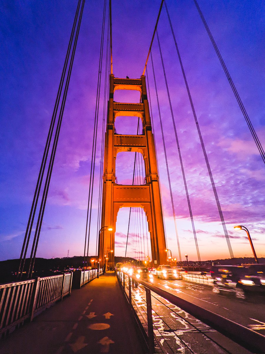 huesfromabove's tweet photo. Glimpse of the sunset sky above the Golden Gate before the storm rolls in https://t.co/8d24ojRgAw