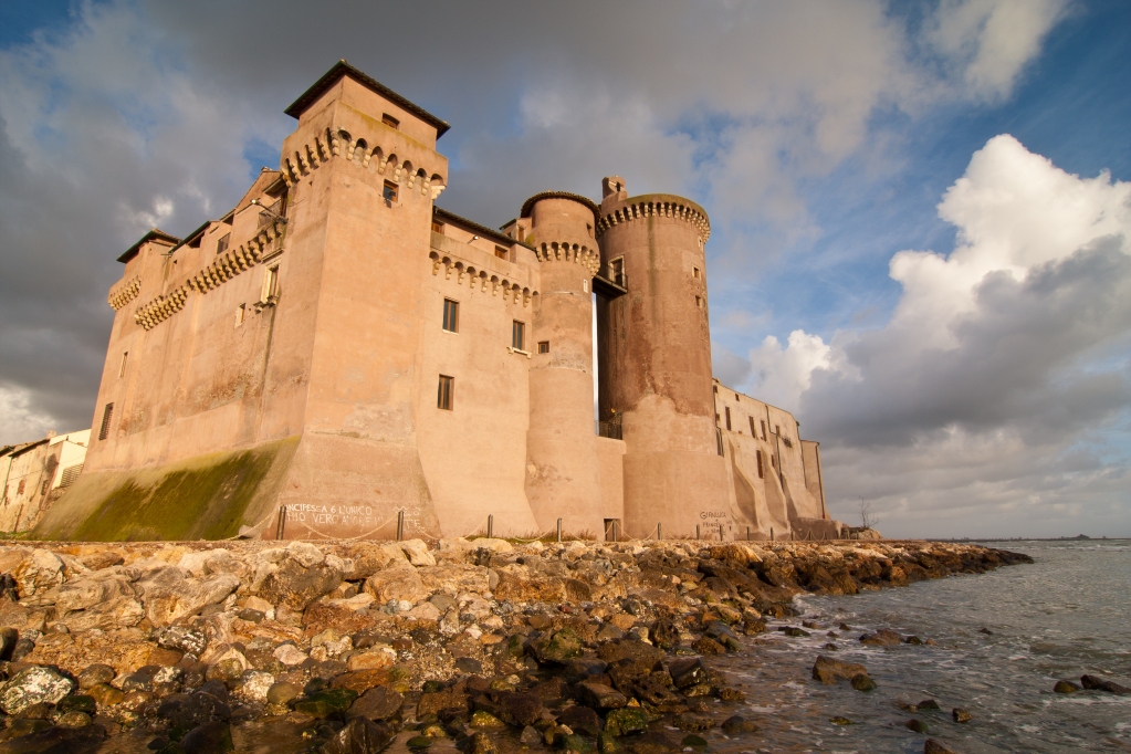 visit_lazio's tweet image. Buona domenica dal borgo di #SantaSevera, uno dei luoghi più suggestivi del #Lazio con un patrimonio di enorme valore storico e culturale nel cuore della maremma laziale. 

#FaiUnSaltoNelLazio #RiparTIAMOlazio #LazioIsMe