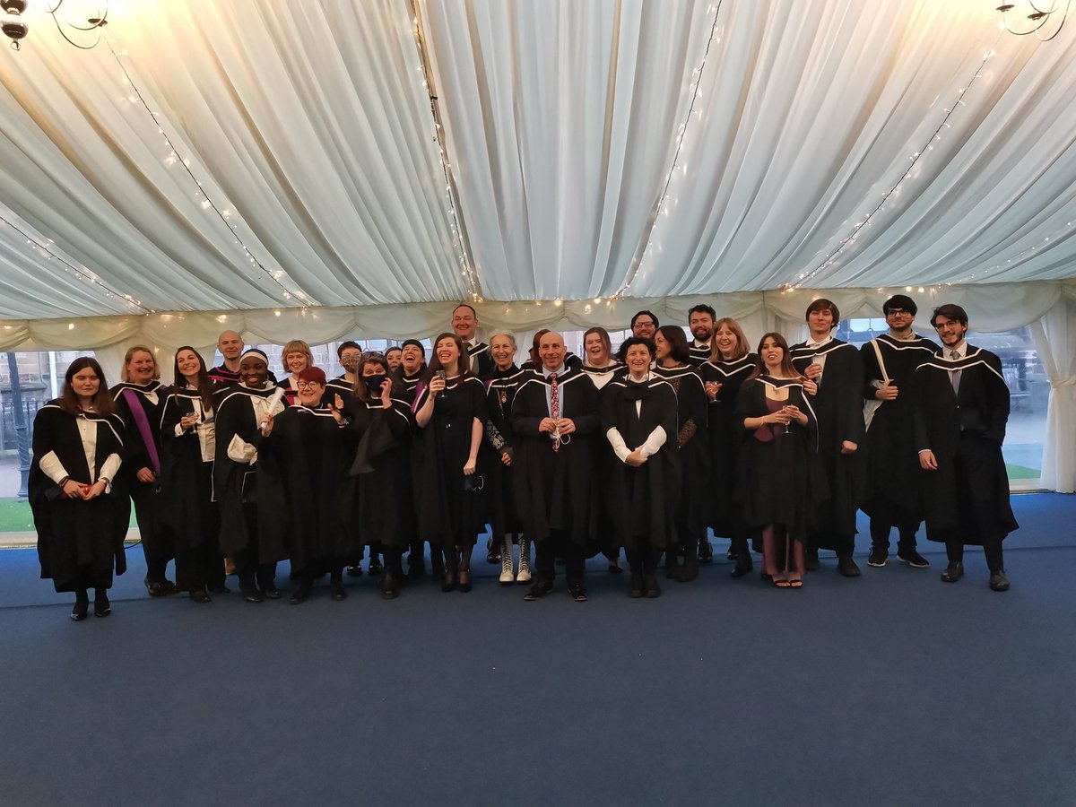 roddycordeiro's tweet photo. So grateful to have been able to write surrounded by such warmth and talent. Until next time, @UofGWriting, MLitt class of 2021, and beautiful, beautiful Glasgow. I'm not crying, *you're* crying... https://t.co/lsbcbVFwTo