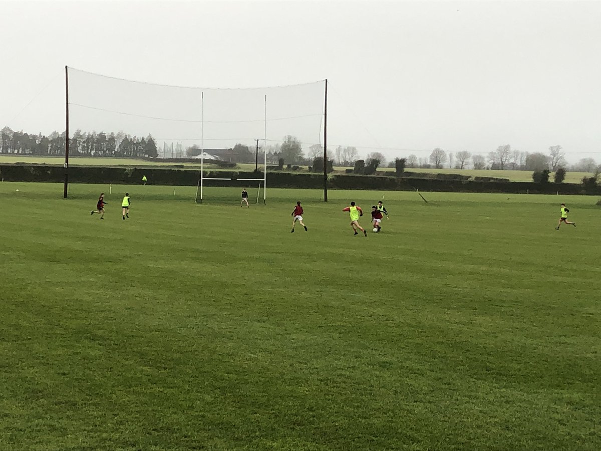 antomasterson1's tweet photo. Our u14 Model Og Football Academy came to a close today for 2021. We’ve had 120 boys representing over 40 clubs . It’s time for a well earned break and we will see them all back for U15 Trials in the New Year 👏🏻🏐 #modelog #academy #football #coaching #gaa https://t.co/b7pFaH0cKx