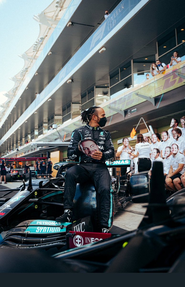 DoreenMorris's tweet photo. Sir Lewis Hamilton
That's the tweet
#HistoryAwaits #HistoryBeckons
#F1Finale #F1
#TEAMLH
📸@MercedesAMGF1 https://t.co/ZgtKc1Lvoj