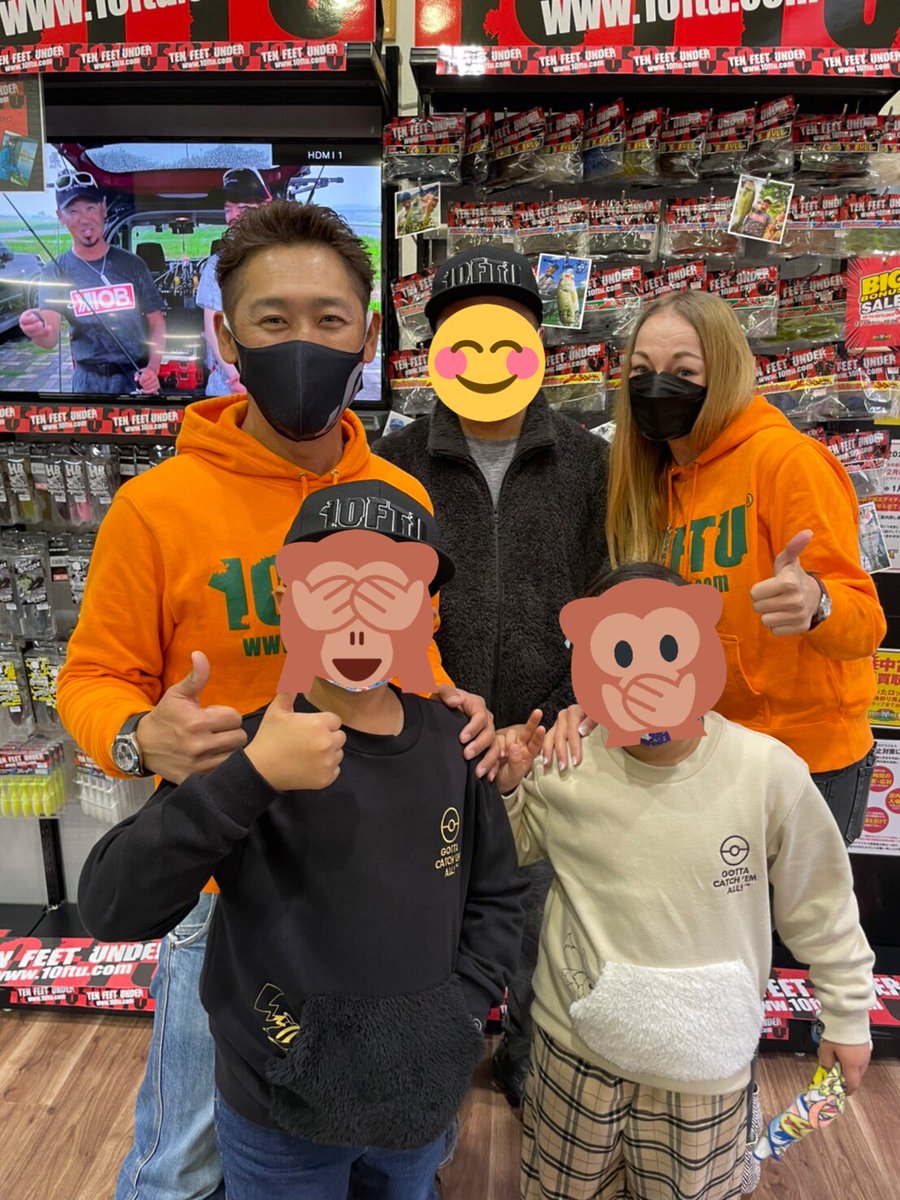 143Mashiro's tweet photo. 今日は伊豫部健さんがハニース���ットに来店されました‼️
楽しい時間をありがとうございました。
#伊豫部健
#10FTU
#Bin5
#KIOB
#ハニースポット
#パドロッター https://t.co/wfT0ll8MEM