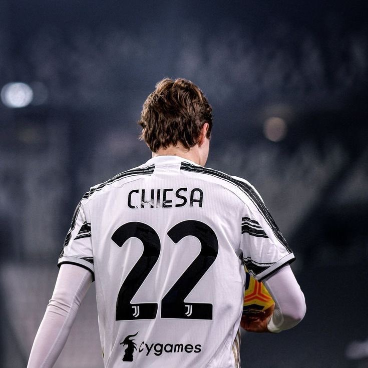 latestachefuma's tweet photo. mi manchi federico chiesa https://t.co/8npTFmuGrO
