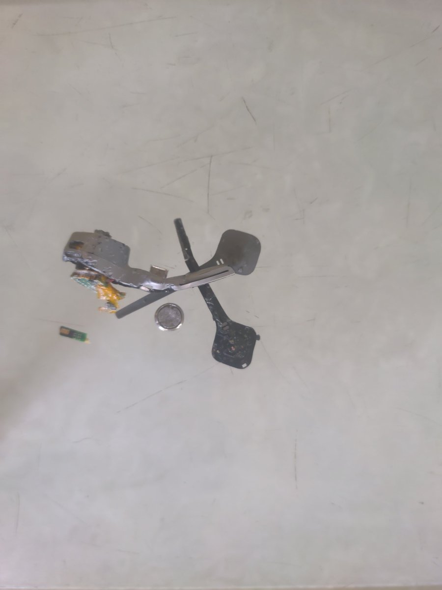 DrManavJ's tweet photo. My #Playtronics headphone,well let me introduce the #Culprit 😥 don't go on the look, it's deceiving 😐 https://t.co/u0pZd9p7QH