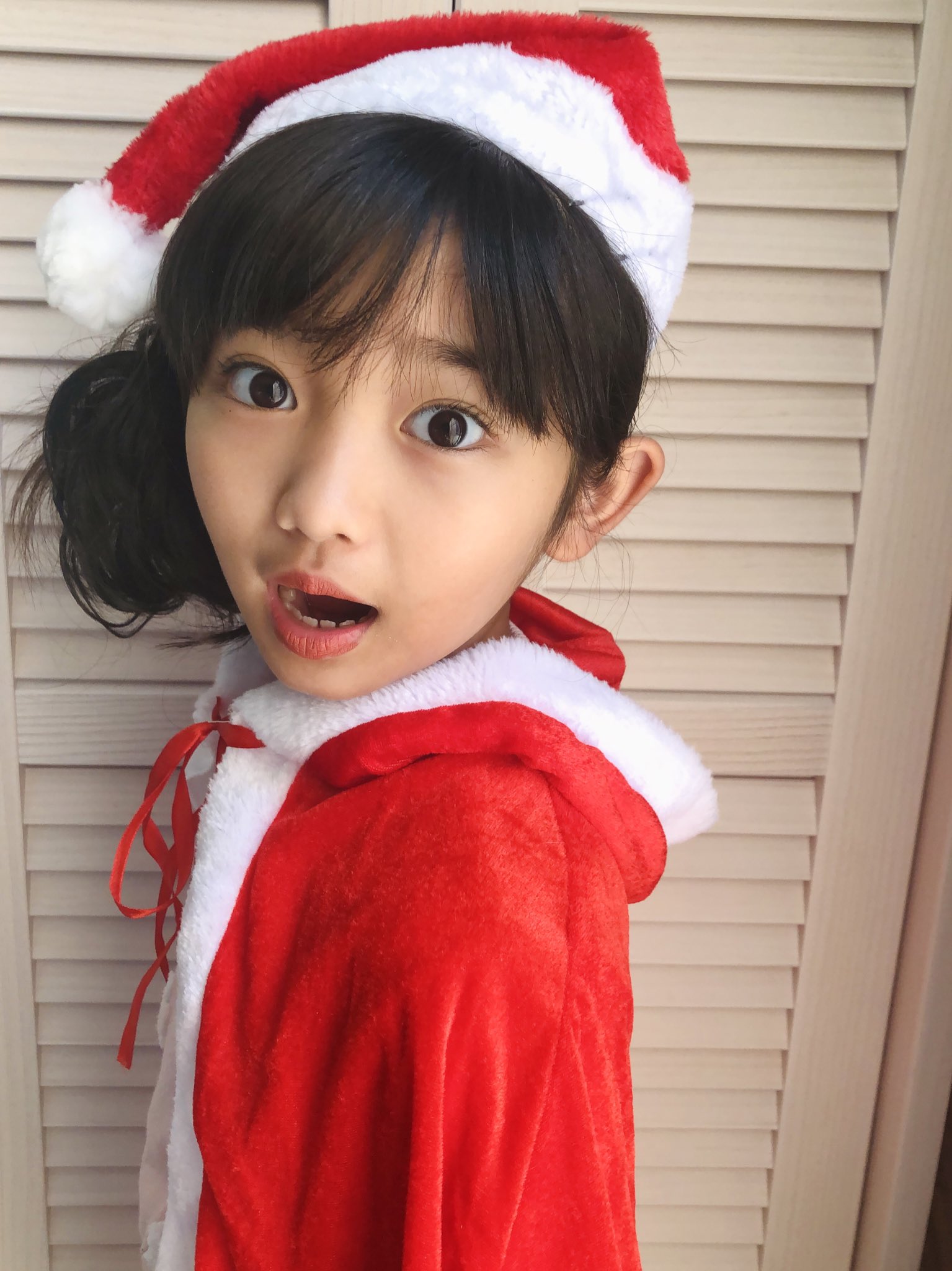 Twitter 上的 えま プレゼントの袋を 持ってるポーズ と 子供に見つかっちゃった のサンタポーズらしい Officenoir 福岡モデル事務所 福岡 Fukuoka キッズ キッズモデル 子役 エマ はしもとえま Js Js3 3年生 かわいい 少女 女の子