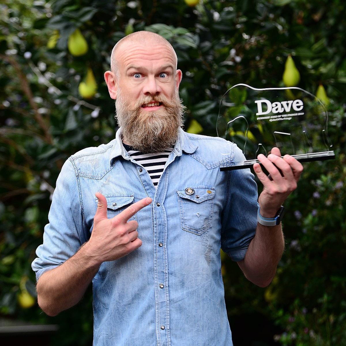 Completing our line up for next weekends comedy night is Swedish comedy sensation <a href="/OFalafel/">Olaf Falafel</a> winner of <a href="/davechannel/">U&Dave</a>'s Best Joke at the 2019 Edinburgh Fringe Festival! 

We're down to the last few tables, book yours here: blackpitbrewery.co.uk/christmas-come…