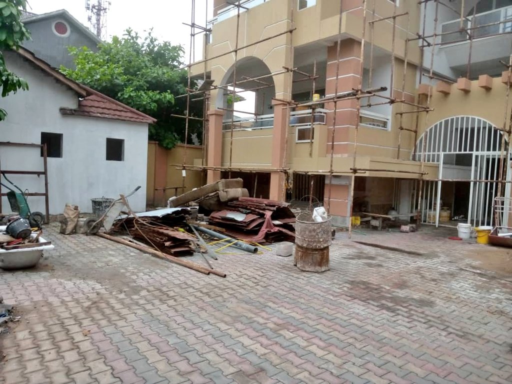 immo_shu's tweet photo. #Location #Appartement 
#Kinshasa-#RDC
Limété  : 
3 Chambres, 3 Salles de bain  ,Salon ,Cuisine ,toilettes visiteurs ,

#Loyer : 900$ 
📞
+243822107700

https://t.co/bIWGi3BCfG

https://t.co/1n6dOneXiS
#immobilier #RDC2021 #loyer #logement https://t.co/xsBVfPg5Aq